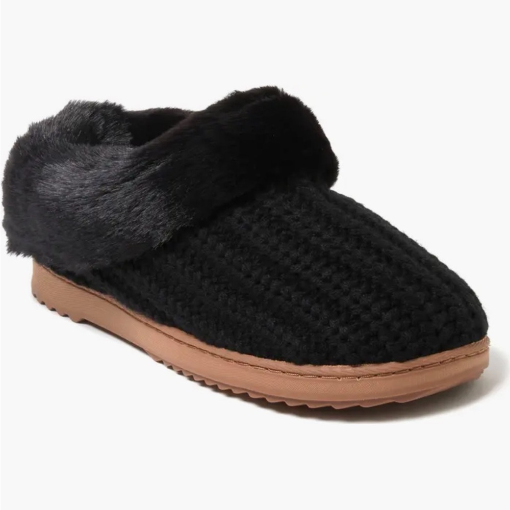 NWOT‎ Deerform House Slippers